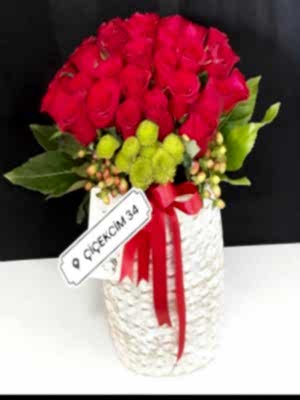 Seramik Vazoda Gül 25 Adet