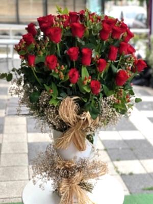 Seramik Vazoda Güller